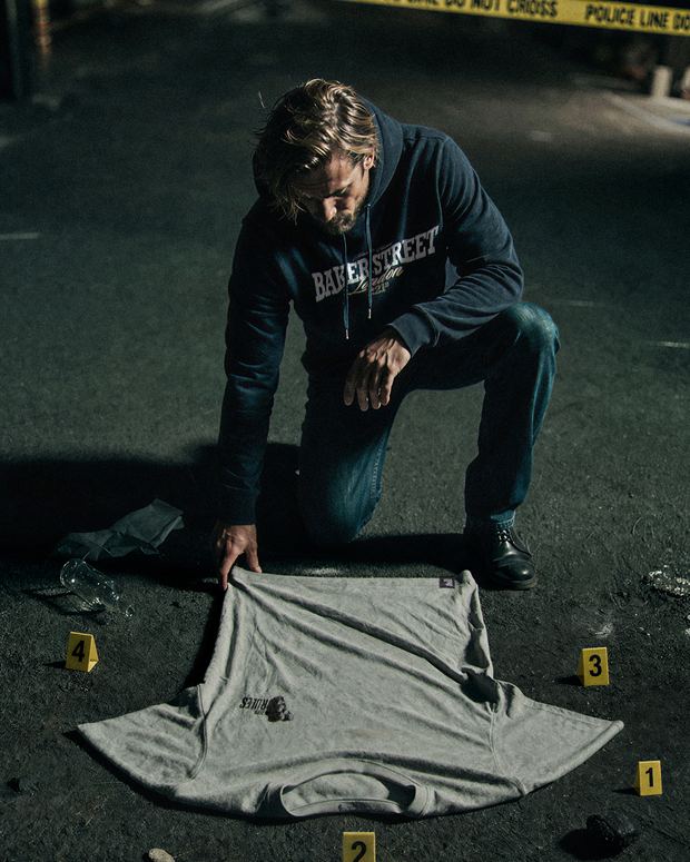 Film Art Wear — Feed-Post 4: Shirt auf der Straße